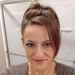 Meet your Posher, Leanne